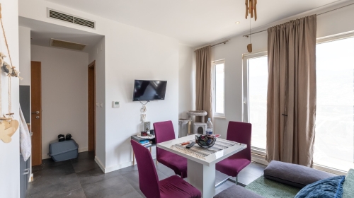 Novouređen stan cca 130 m2 | 5 jedinica za iznajmljivanje | Atraktivna lokacija u blizini svih sadržaja | Dubrovnik, Lapad
